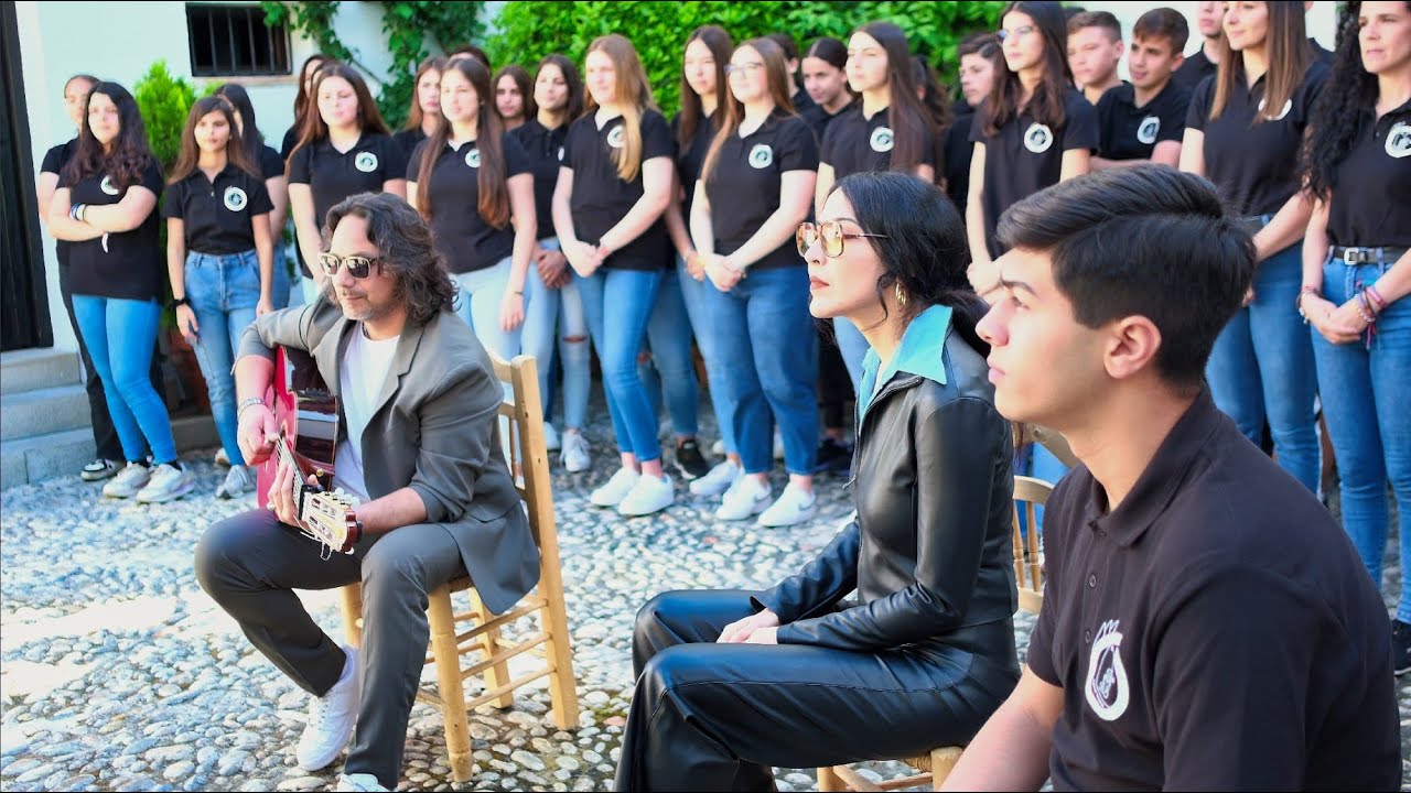 Nana de Sevilla. Coro del IES Fernando de los Ríos con Anni B Sweet y Pirata.