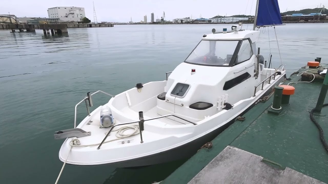 中古艇情報 ヤンマー FX26 F150船外機搭載 マルチスキャン・スパンカー