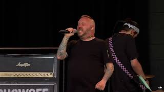 Watch Showoff Bully video