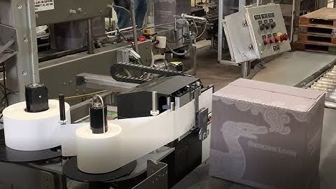 Applying labels using all-electric PA7100 print and apply labeler system at Sonoma winery