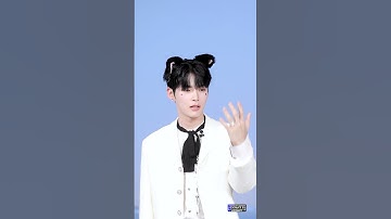 🎀엠카 MC 한빈의 이모티콘 챌린지🎀  화려하게 엠카 왕국🏰  왕자님🤴 등장 - ☆ #엠카운트다운 #MCOUNTDOWN #성한빈 #ZEROBASEONE