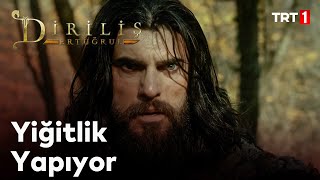 Diriliş Ertuğrul 69.  - Her iki tarafın ortak haini Turgut'a saldırı Resimi