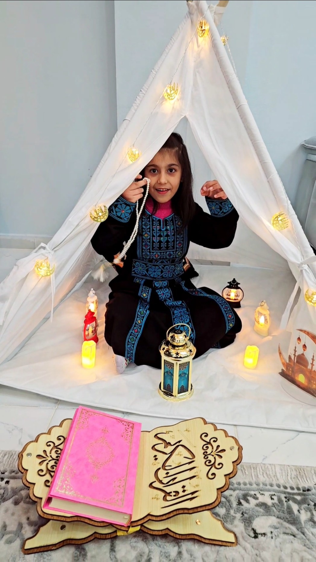 ليليان قاعدة بخيمة رمضان