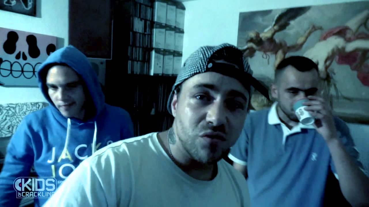 Autistic Machine by Mani Deïz - Freestyle n°1 (Paco x Arsel MC x Swift Guad) bekijken op YouTube Autistic Machine by Mani Deïz - Freestyle n°1 (Paco x Arsel MC x Swift Guad) bekijken op YouTube