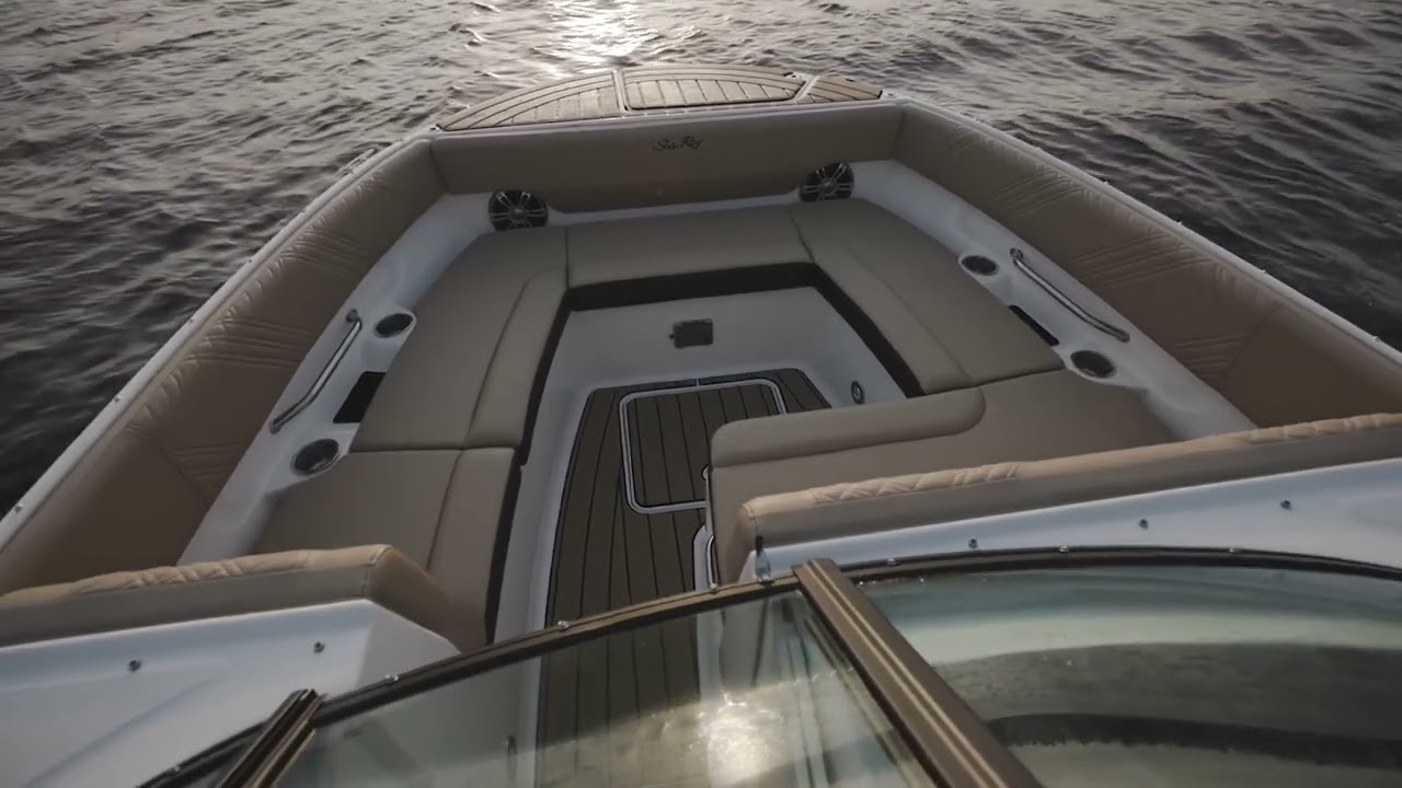 Explore the SDX 270 Sterndrive | Sea Ray Global
