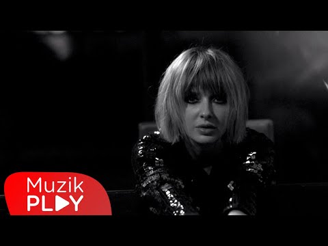 Nihan - Ölmüşüm Ne Yazar (Official Video)