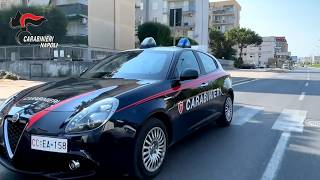 Giugliano: 32enne pesta l'ex, il figlio di 6 anni tenta di fermarlo con un abbraccio