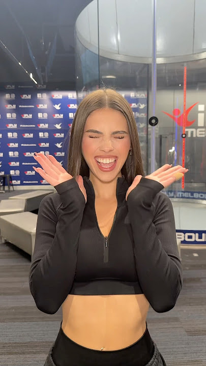 LEAH HALTON in the wild🧐 #shorts #leahhalton #looch #skydiving #ifly