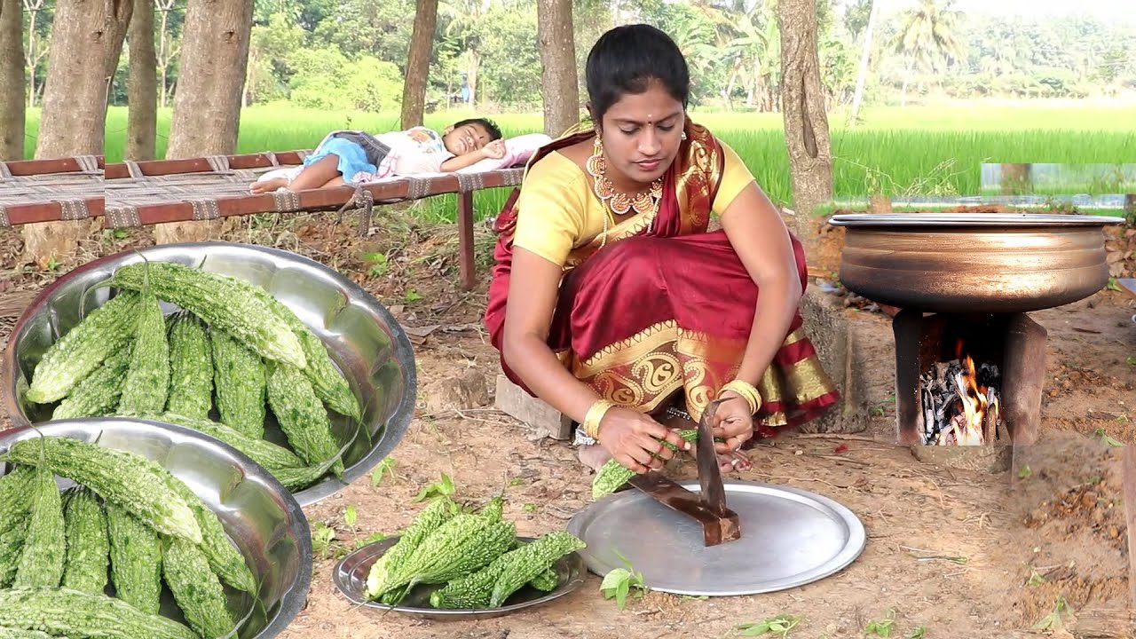 பாவக்காய் புளிக்குழம்பு கசப்பு இல்லாமல் |Pavakkai Puli Kulambu in Tamil // Bitter Gourd Curry