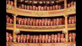 I will leben - (I want to live) - DJ Ötzi - naked art by Spencer Tunick