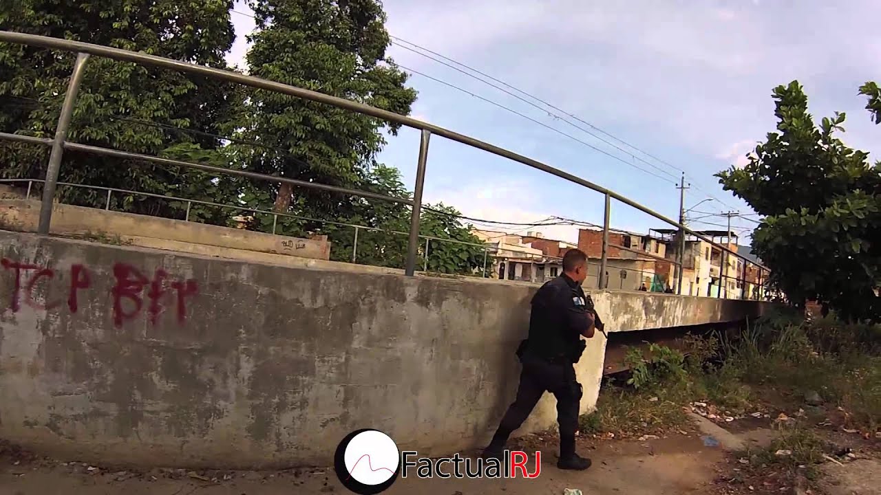 Policias do 14º BPM e policias da 34ºDP realizaram operação na Vila Aliança