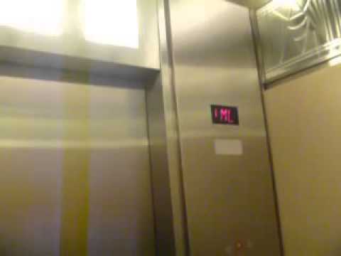 Westinghouseschindler Elevator At Bloomingdales In Roosevelt Field