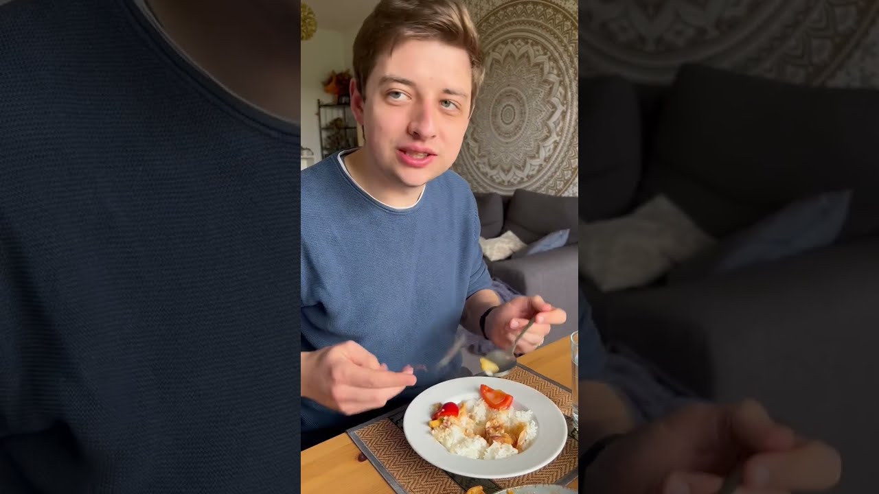 របៀបធ្វើ ឆាជូអែមឆ្អឹងជំនីជ្រូក🍅🍍🌶️🧅🥓😋👩‍🍳 #khmerfood #porkribs #ម្ហូបខ្មែរនៅអាល្លឺម៉ង់ #ម៉ូម៉ូនឹងម៉ៃ