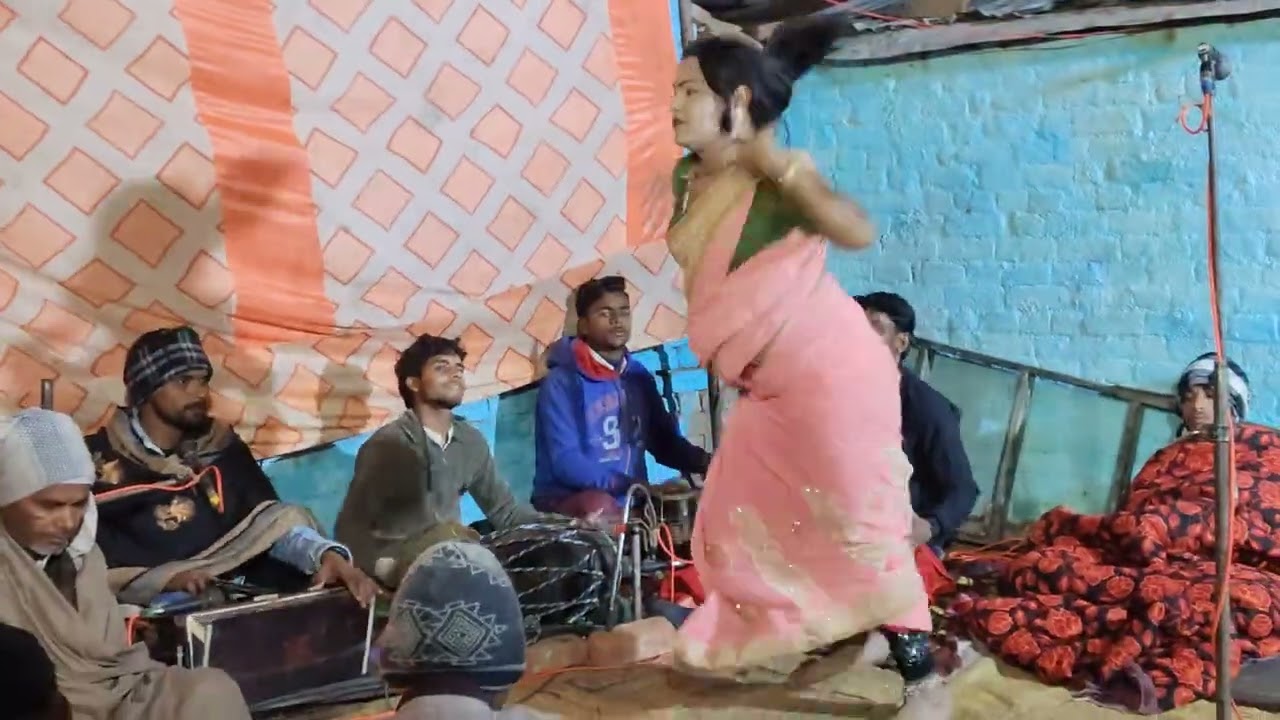 ललित डांसर की आवाज में जगत ठाकुर का भजन कृष्णा स्टूडियो बिसौली चैनल पर देखना नहीं भूले चैनल को 🙏👍🌹🥀