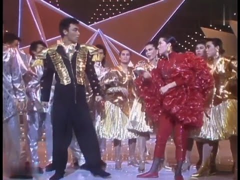 【高清修复】1987香港超级新星决赛 钟镇涛梅艳芳劲歌热舞 却大打出手！两大巨星上演翻脸闹剧 誓言永不合作！