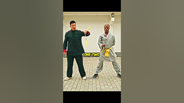 iShowSpeed tries Nunchucks 🤣