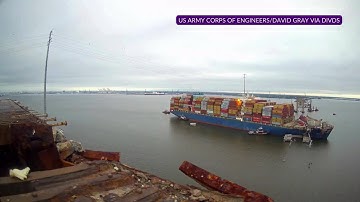 Time-lapse Video: Crews at Key Bridge in Baltimore Move Container Ship Dali
