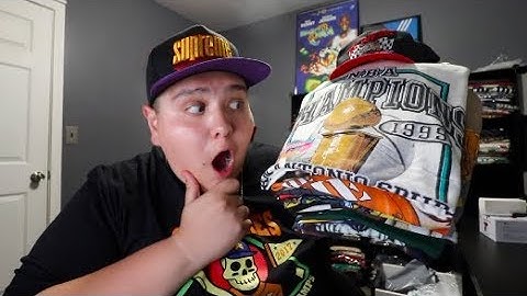 $60 VINTAGE CLOTHING MYSTERY UNBOXING!!!