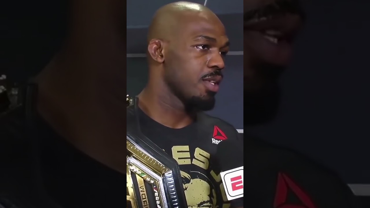 Jon Jones vs Anthony Smith Illegal Knee