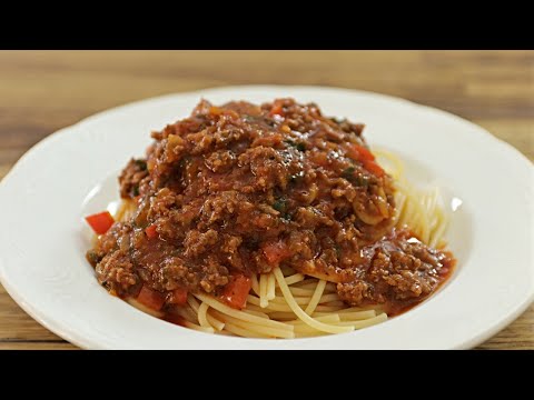 וִידֵאוֹ: איך מכינים קדירת ספגטי ובשר