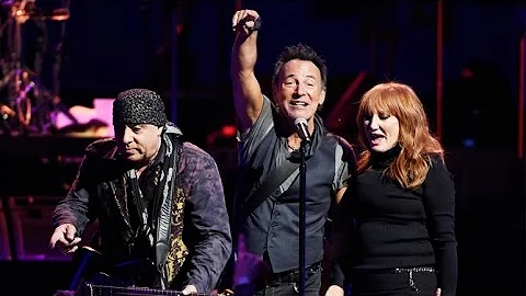 "Sherry Darling" (MULTI-CAM) - Bruce Springsteen  ...