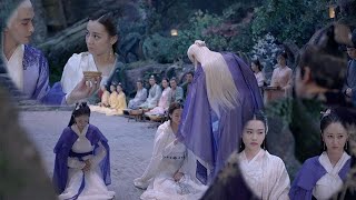 So sweet!The emperor dotes on Feng Jiu in front of the bad princess