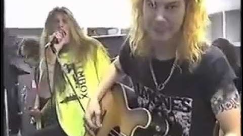 Guns N