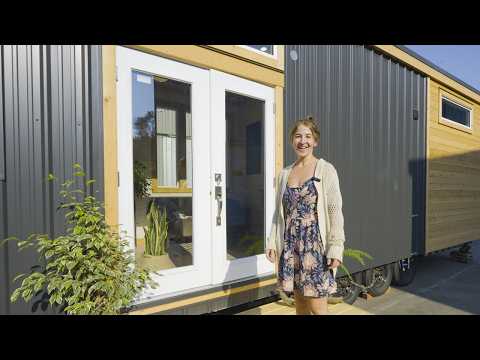 Stunning Single-Story Tiny House  - Ex Wide & High Ceilings!