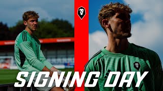 YOUNGY'S FIRST DAY BACK 🧤 | Signing Day with Matty Young!