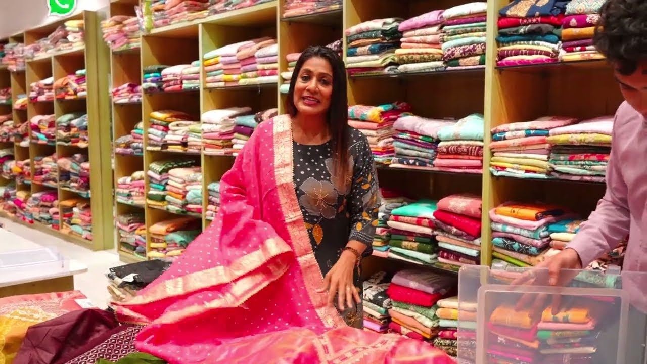 105 Unstitched Dress Material Wholesale Market In Surat / Unstitched Suits Manufacturer