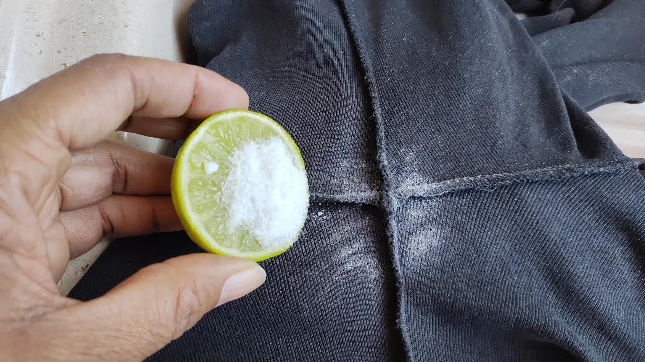 É SÓ PINGAR LIMÃO na ROUPA e a MANCHA SUMIU - Como tirar mancha de ...
