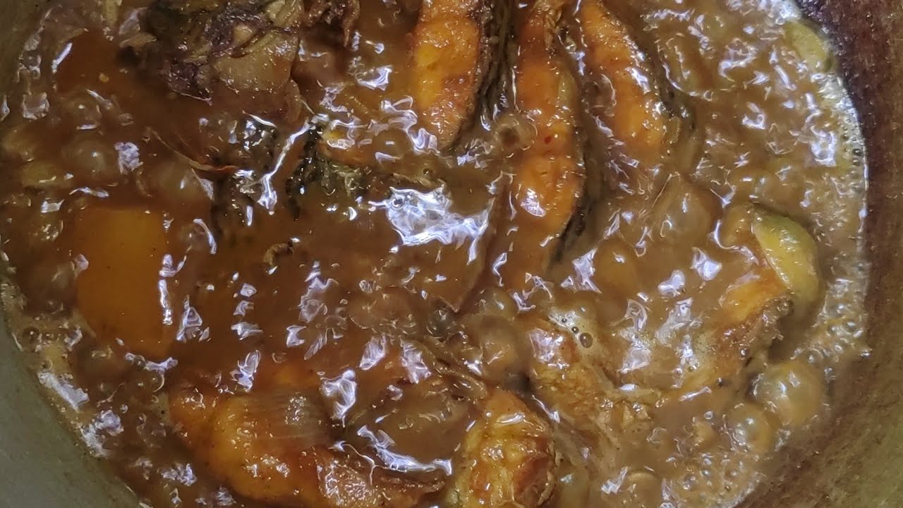 বড় মাছ রান্নার গ্ৰামীন পদ্ধতি Part 1
