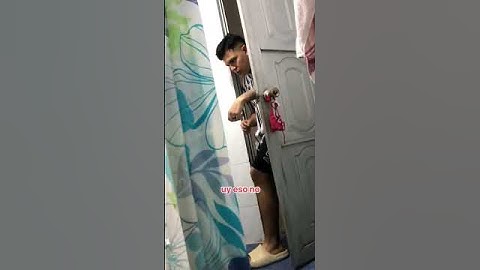 #shorts #humor #reels #tiktok #comedy se me callo el jabón 🇨🇴😂