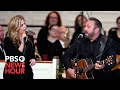 Watch live trisha yearwood and garth brooks perform imagine at rosalynn carters memorial service