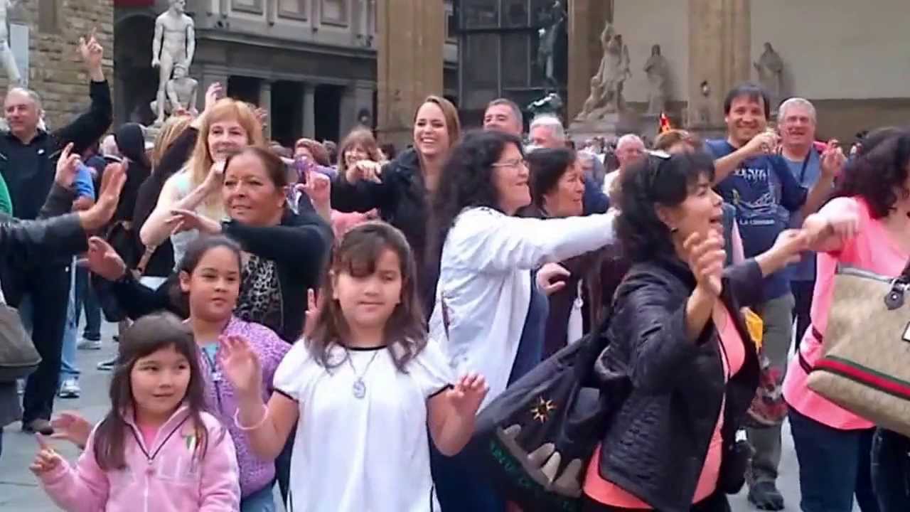  Baile de nuestros viajeros en Versalles, Paris - FRANCIA