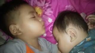 Download Lagu zona Nyamannya adik perempuan, yaitu kakak Laki-lakinya, karena merasa di lindungi MP3