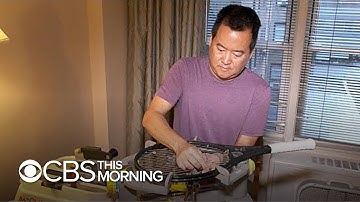 Meet the man who strings Roger Federer