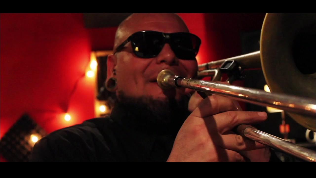 PACHECOS ORCHESTRA LIVE SESSION EN MACABRO RECORDS - YouTube