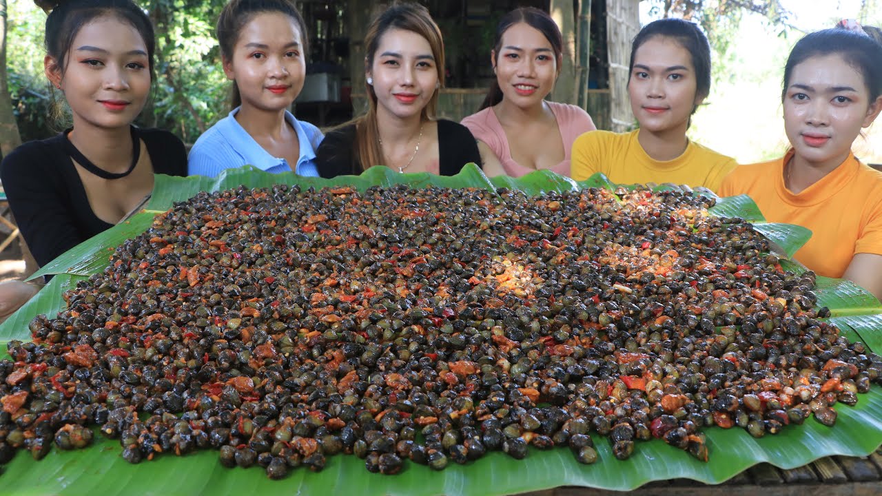 Amazing cooking Sun dried river clams with chili recipe - Sun dried clams