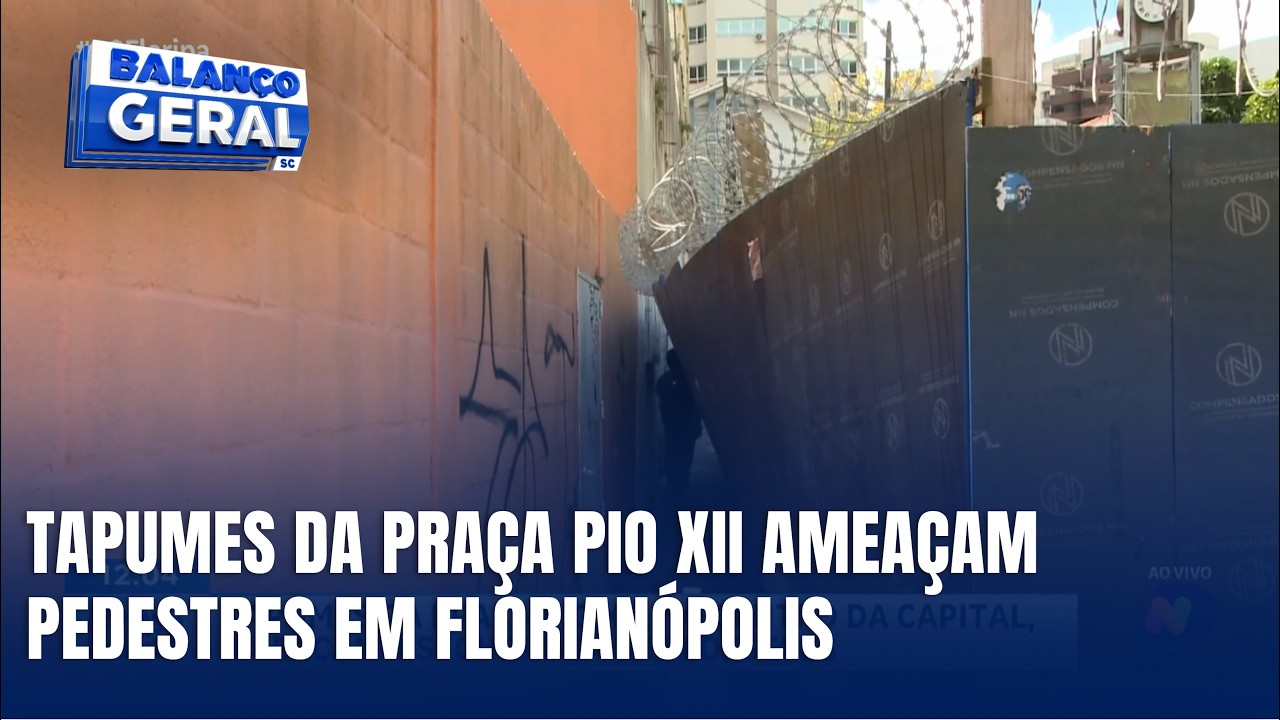 Praça Pio XII tem tapumes danificados e preocupa quem circula pelo Centro