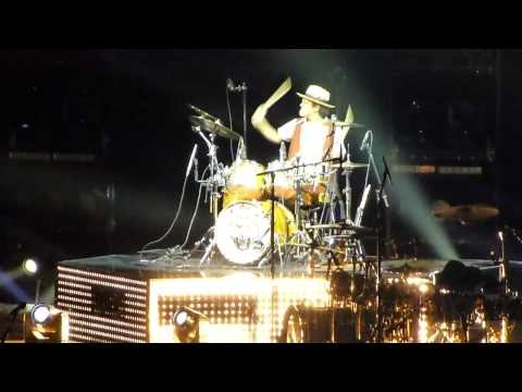 Bruno Mars - Locked Out of Heaven - Moonshine Jungle Tour - London o2 Arena