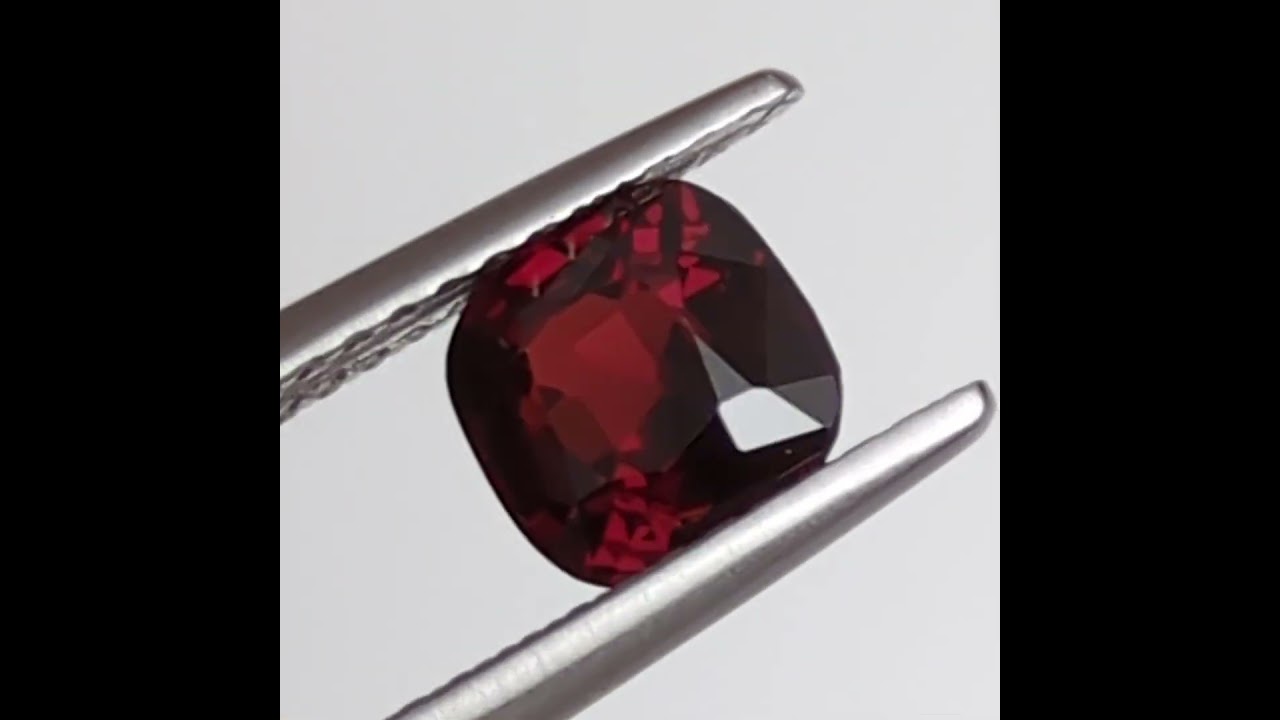 スピネル ルース 1.35ct ビルマ モゴック ミャンマー 【公式通販】