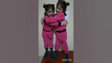 يا ويلي اللي لابس احمر يا يما شايف حاله حنين وحلا 