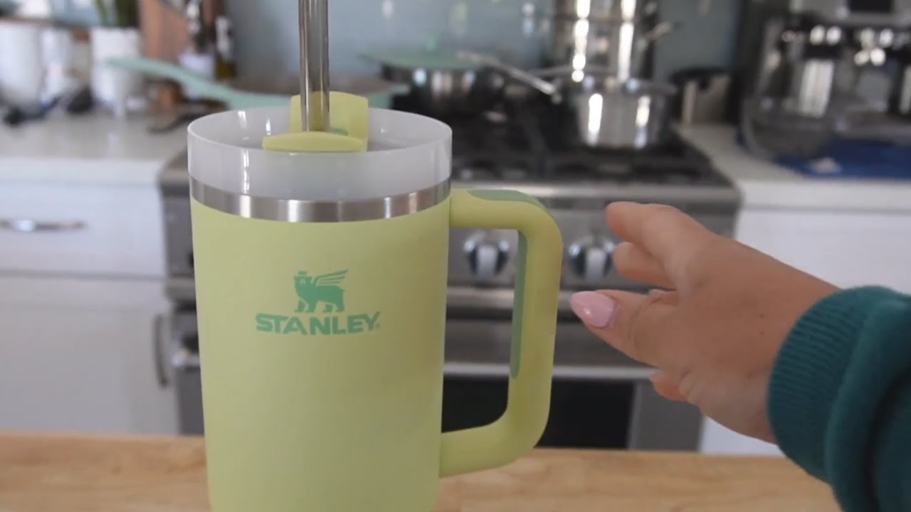 Stanley Quencher H2.0 FlowState 40 oz Tumbler with Handle Tigerlily Color  Review 