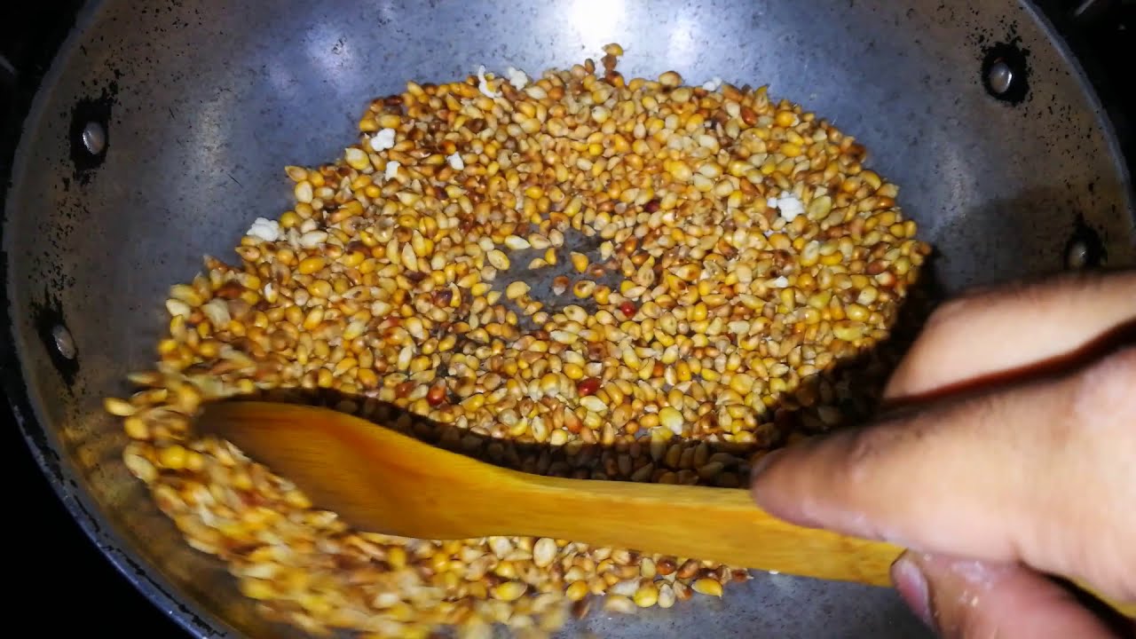 Baby Parrots k Liye Ghar Me Hand Feed Banane Ka Tarika | Кормление с рук | Как приготовить корм д...