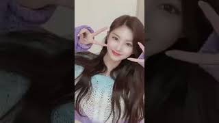 Download Lagu Everglow Yiren is too good looking MP3 Download Lagu Everglow Yiren is too good looking MP3