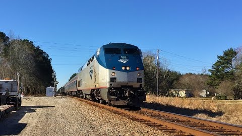 The Amtrak Palmetto #90 Highballing Thru Sanders [HD]