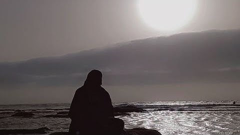 جمال غروب الشمس وصوت القرآن الكريم#هزاع البلوشي تلاوة خاشعة لعلاج ضيق الصدر  والهم أرح نفسك واسمعها🦻