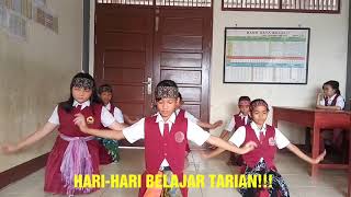 Download Lagu Pantun Hari Hari Mengumpan Babi Cover Jimmy Hera Pani Dinda MP3 Pantun Hari Hari Mengumpan Babi Cover Jimmy Hera Pani Dinda