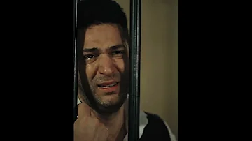 ولما تلاقينا ولكنني لما وجدتك راحلا بكيت دما حتى بللت به الثرى 